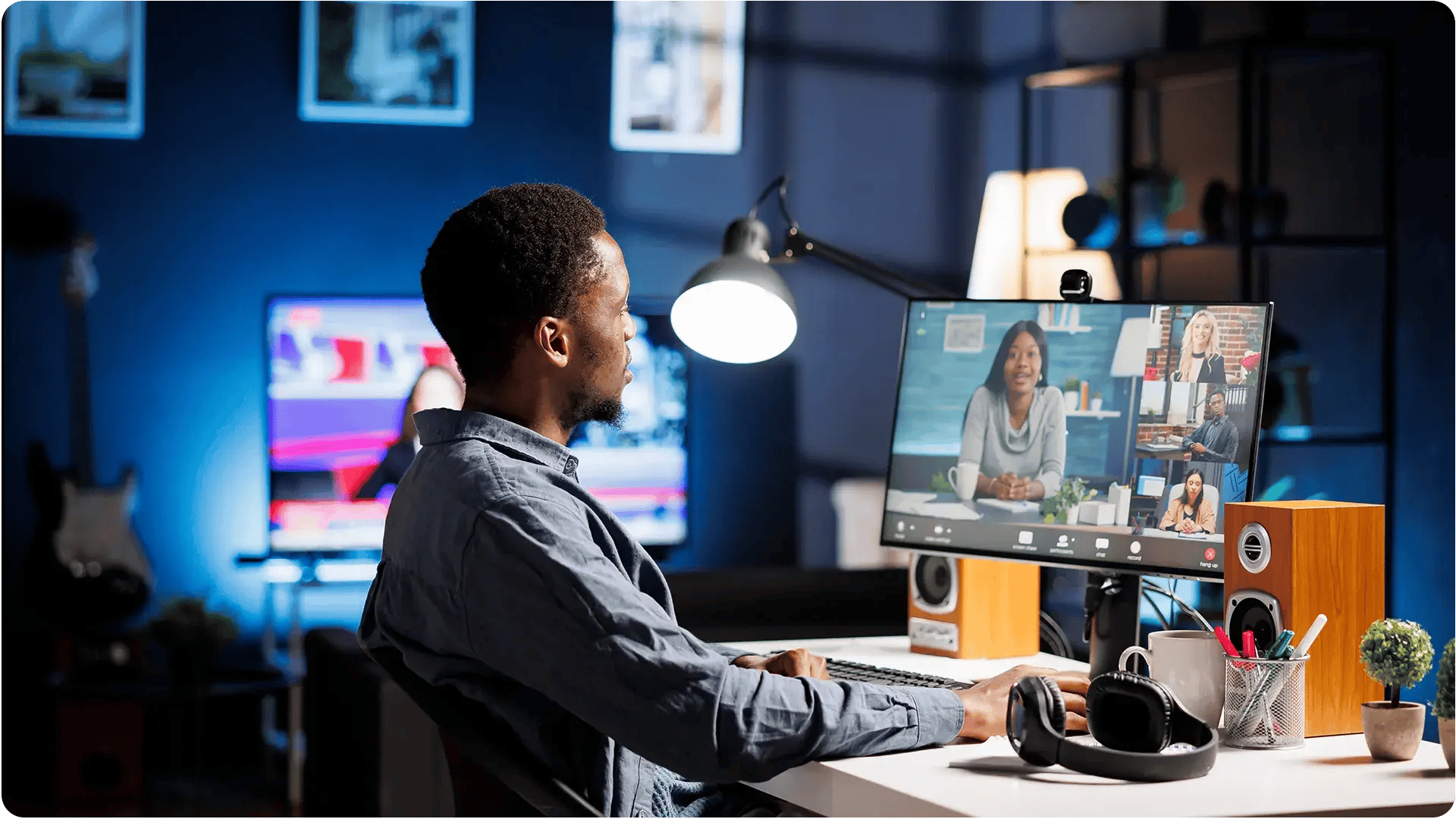 Power hybrid events and conferences